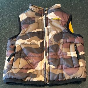 Boys Osh Kosh Camo Puffer Vest